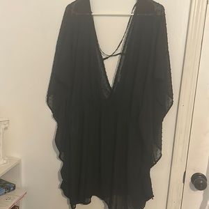 Time and Tru 2x swimsuit cover Black